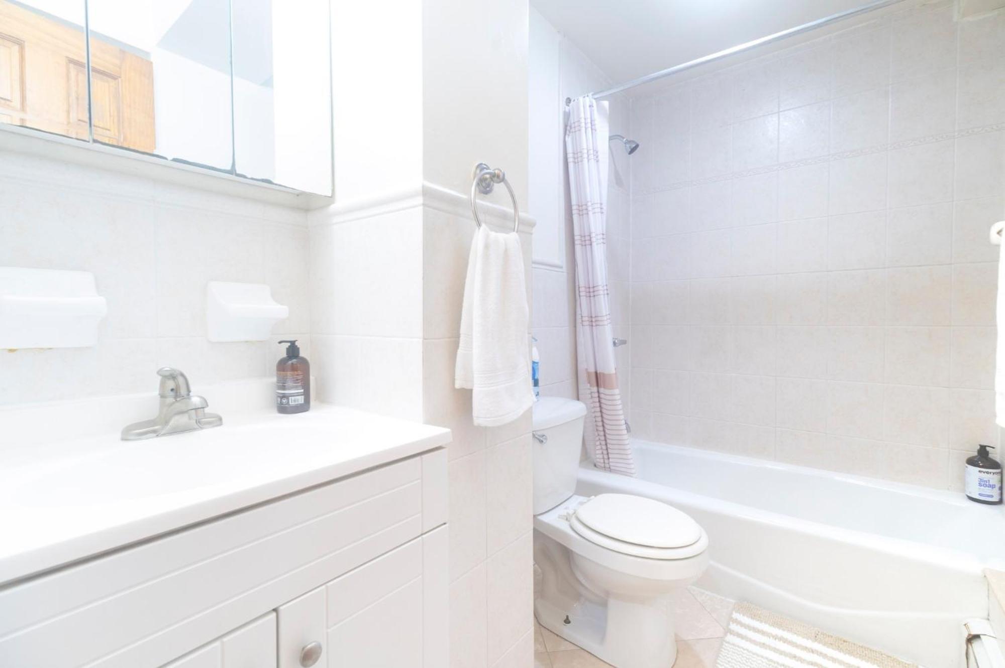 Stay2 Close To Time Square, Park, Columbus Circle, Health Kitchen Apartment New York